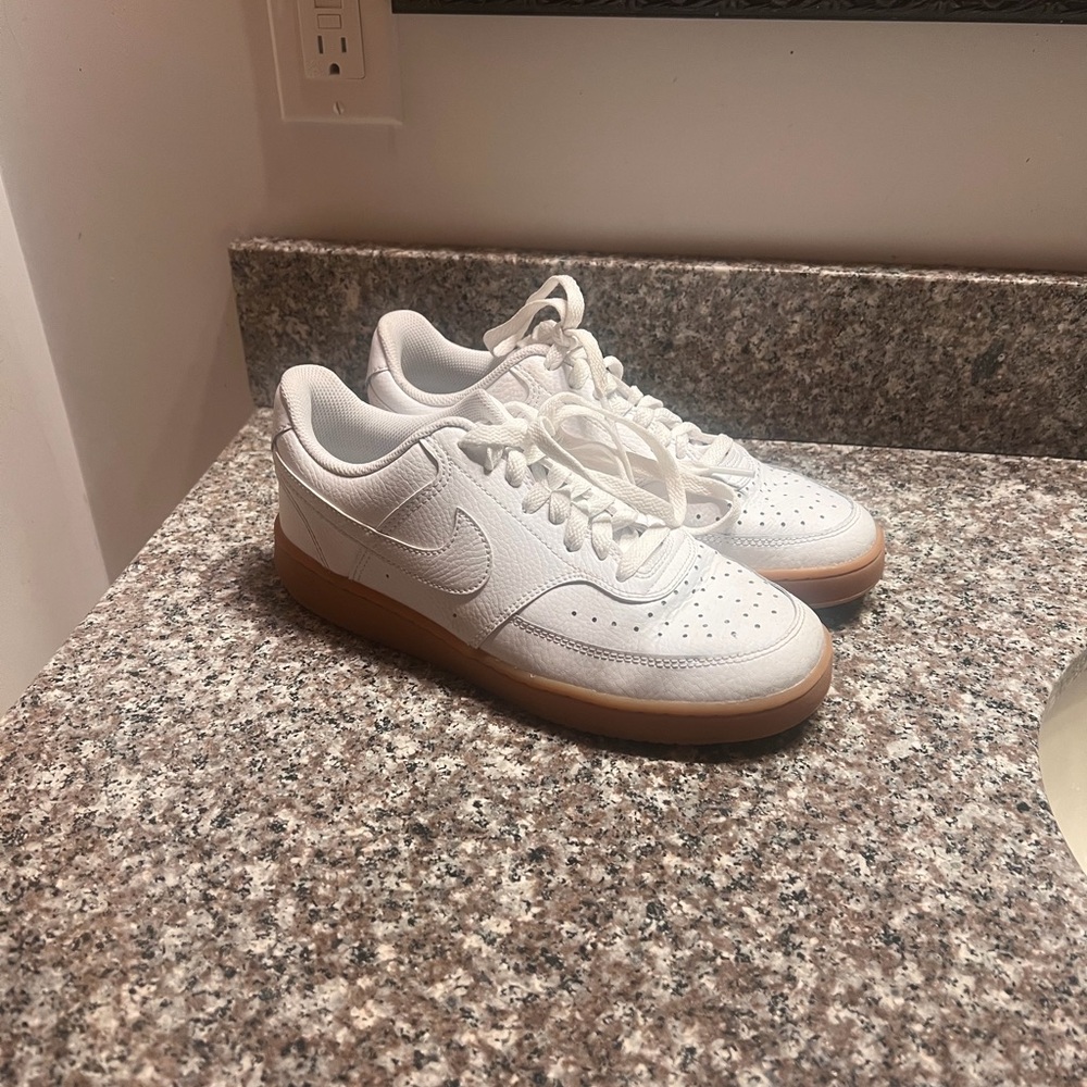 Nike Men's White Sneakers - image 1